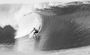 美冲浪传奇成劳伦斯奖神话众议院全票赞其成就