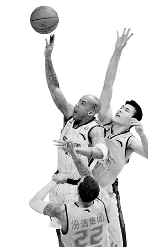 北京胜山西马布里表现抢眼全场球迷高呼“MVP”