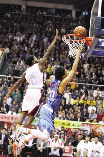 CBA�������͸��㶫�ܱȷ�2-1������39���Ѿ���