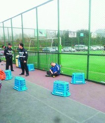 成都一球友心脏病复发猝死姆万巴悲剧重现(图)
