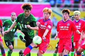 日之泉主场2比3不敌重庆力帆遭三连败冲超路迷茫