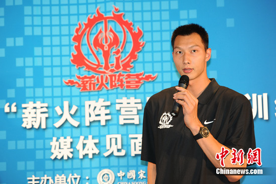 易建联曝奥运无具体目标男篮将士将努力争出线