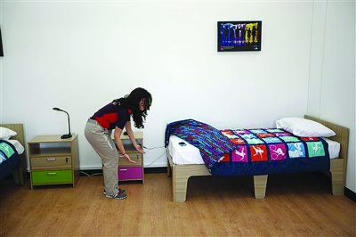 奥运村运动员公寓设施简陋床太短运动员搁不下脚