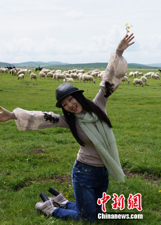 ����Ө����ο�������ϣ�����սʤ�Լ����߳���Ӱ