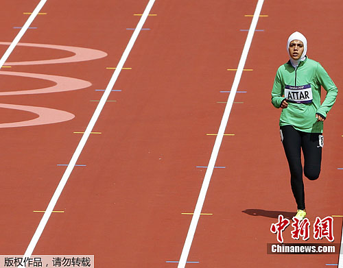 沙特田径女将首亮相奥运输44秒却迈出历史一步