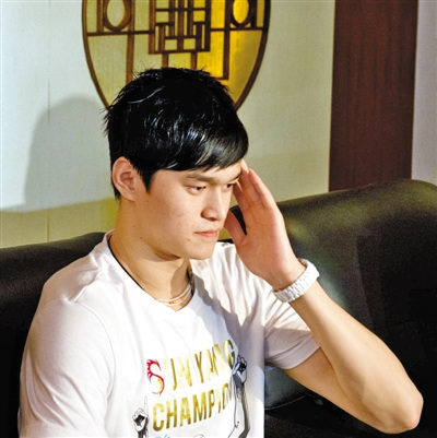 孙杨风波到底谁之过?运动明星要学习公关技巧