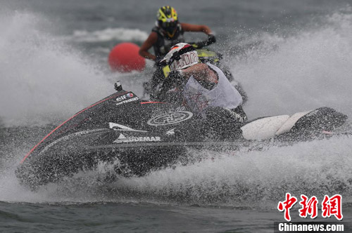 2012�й���������ˮ�ϼ����˶�����Բ����Ļ