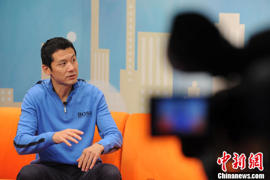 杨晨歉疚陪伴家人时间少希望假期做宅男弥补