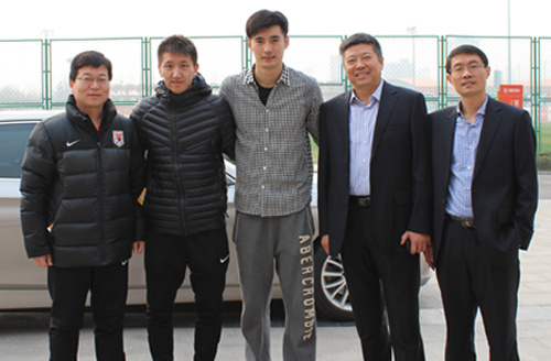 鲁能官方宣布高迪转会申花耿晓峰租借加盟一年