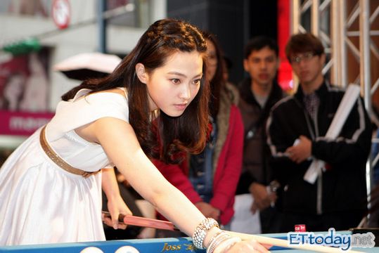 韩运动宝贝在台人气高车侑蓝享受韩星待遇(图)