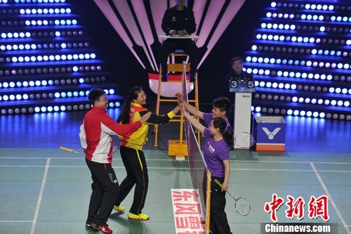 “谁是球王”华北大区赛收官张宁现场指导