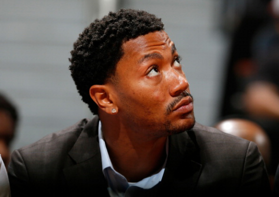 公牛总经理:罗斯只有25岁,会继续信任他