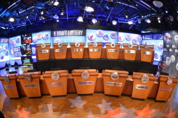 NBA联盟公布状元签概率湖人6.3%概率拿状元