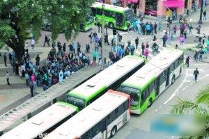 ����4�����й�����˾���չ���Ӱ�����籭��ͼ��