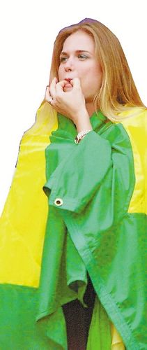 1998年,世界杯上,身披巴西国旗的苏珊娜