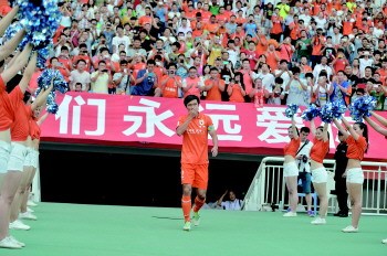 鲁能队长刘金东正式退役将专职担任球队副领队