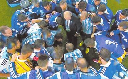 ����͢��˧���ڸе�÷������ս��������ӣ�ͼ��