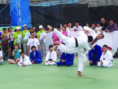 ��»�����������Ȥ�������˹ھ�Ƶ���ŵ���ͼ��