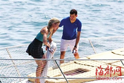 ���ױ��ĺͲ�ɳ����һ�������ɯ�޷���?��ͼ��