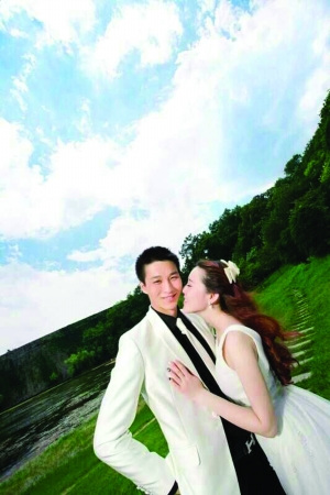 ����˧���������ư�ż��Ů��һ�����飨ͼ��