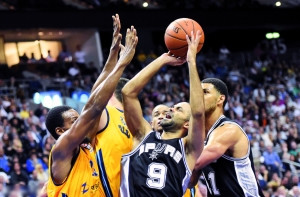 ���˵˿���̬�������GDP�ѿ���ʿ����ͷ��ͼ��