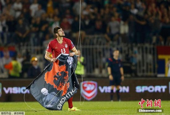 ŷ�ޱ�Ԥѡ���ֳ��������γ�ͻ����ز�ۣ�ͼ����2��