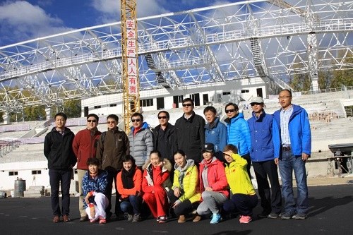 ���˹ھ����زμ�־Ը���С��Ա���������