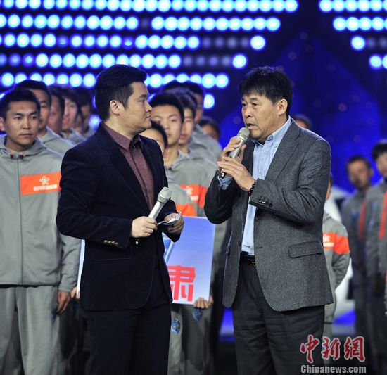 迟尚斌助阵“谁是球王”新疆足球掀起风暴(图)