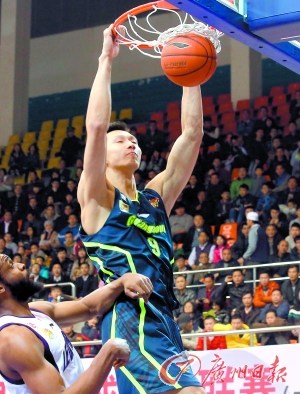 CBA东莞117比116险胜广东易建联情绪低落(图)