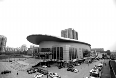 �׸�����ݼ�֤��������Ի���Ա:�������ǣ�ͼ��