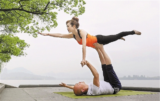 �����ο������߳����٤������̬���ο�������ͼ��