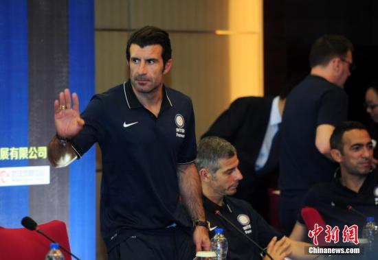 �Ƹ�ҹ��ȭ����������ӶԷ����Ƕӻ�Ϊ����