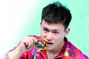 л˼�����񱬷�һ��������̨������ˮƽ����