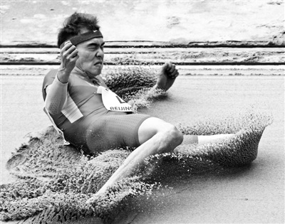 �й�������Զ3�˽���������ʷ�����Ҫ������