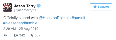 火箭正式续约后卫杰森-特里老飞机留守航天城