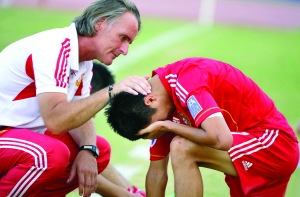 ������˧���κ�18ս��4ʤ�ٵ�����С��Ա������