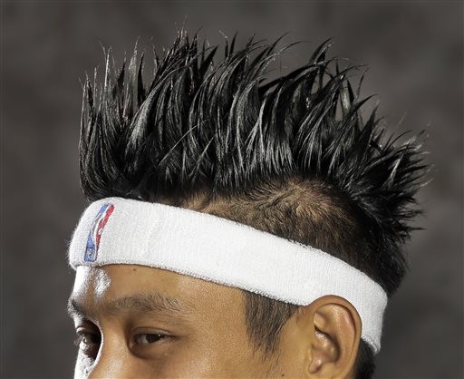 林书豪留“仙道”发型打趣称身高瞬间增长7厘米