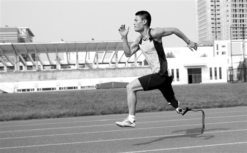 山东“刀锋战士”为义肢烦恼急需后勤团队帮助