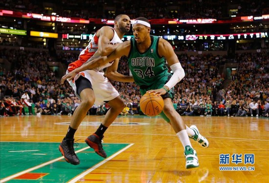 皮尔斯前队友:他不许别人穿詹皇代言的球鞋练球