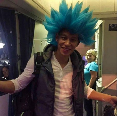 �����ͷ������ɫ�ٷ����ѣ��񡰳��������ˡ�