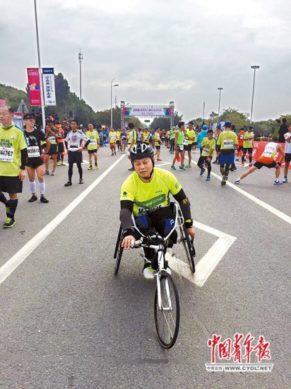 残疾人跑者周宝林:为了一个弱势群体的未来