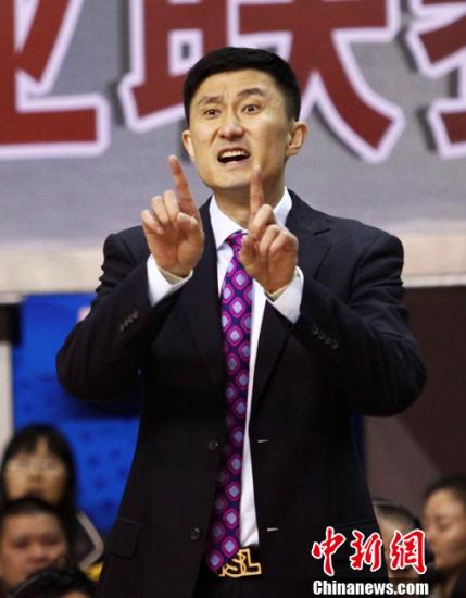 杜锋接受篮协处罚:没意见只希望更好净化赛场