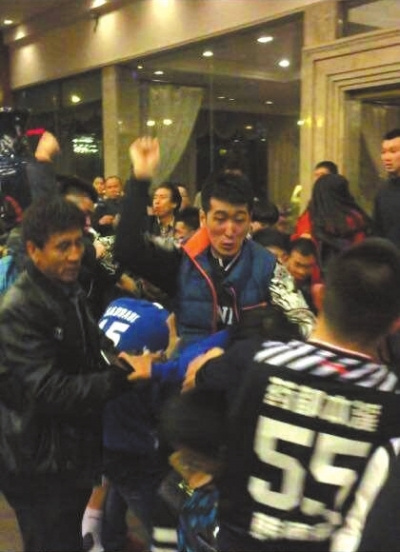 ��������ȺŹ��Ա�򱻽�������ԱҲ���ݳ�ͻ��