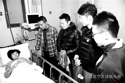 ������ʿ�����ز�Ů���Լ���:�����ڰ��������