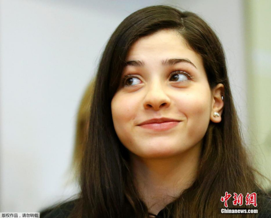 18��������Ů����ѡ��Լ���˻����������