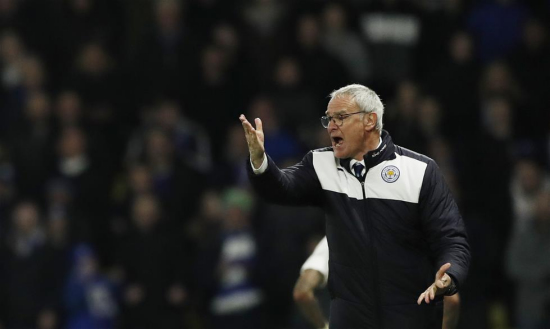 ��˹�س����Ӣ����ڣ����������׹�С��������Ϯ