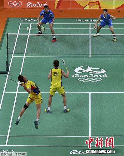 柴飚洪炜无缘羽毛球男双决赛称打完后觉得很可惜