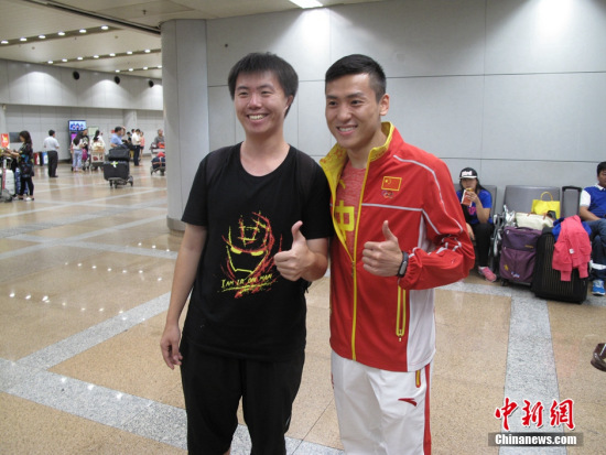 奥运健儿董栋回京评价自己“大圆满”