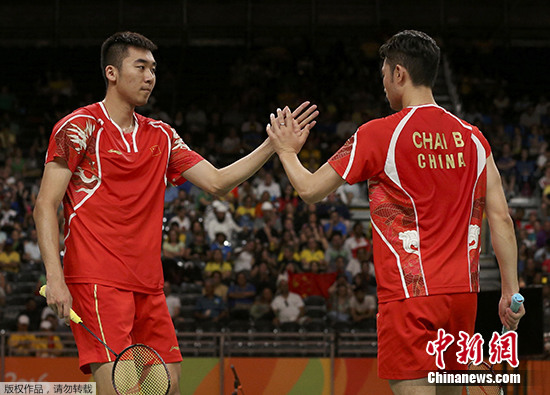 柴飚/洪炜1-2不敌英组合无缘奖牌末段崩盘逆转未果
