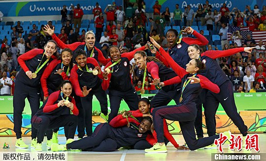美国女篮大胜西班牙夺奥运会六连冠